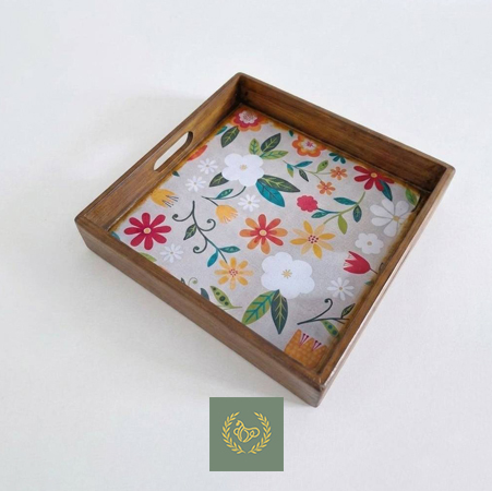 سینی دکوپاژ چوب( ام دی اف)  مدل اسنا 25×25سانتیمتر.قابل سفارش