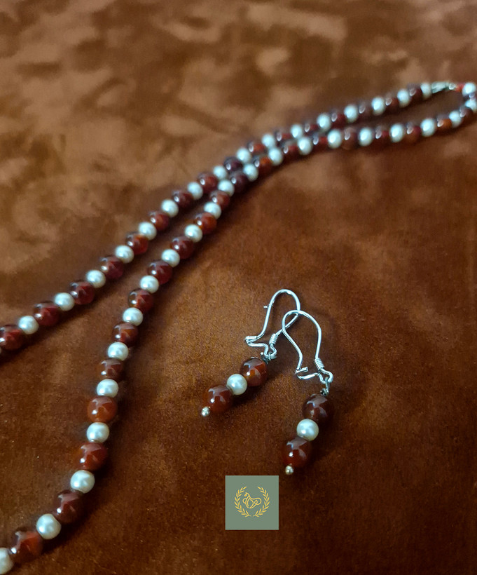 سرویس مروارید و عقیق با نقره آبکاری طلا سفید